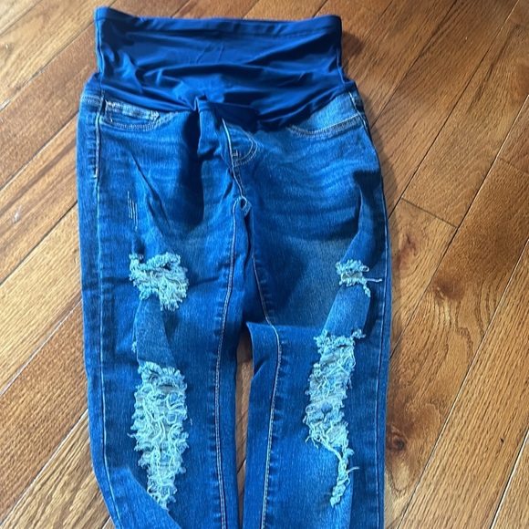 Maternity jeans size small - Picture 4 of 5